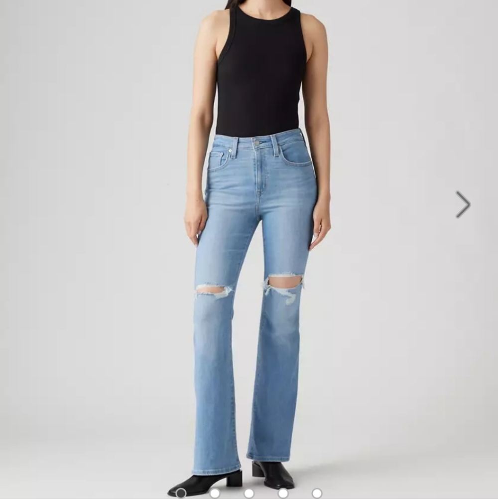 Levi's 726 Flare Ripped High Rise Jeans Size 28